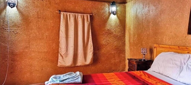 Charming bed & breakfast in welcoming Zagora with WiFi, AC in Zagora