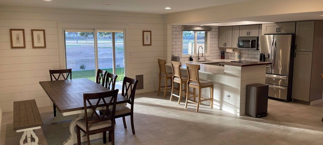 Charming golf course home in Tempe, everything you need for a relaxing stay in Tempe