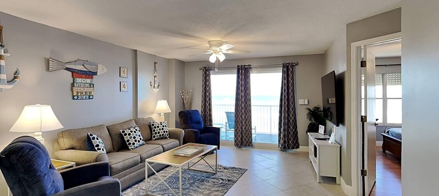 Charming Oceanfront Condo - Pool + Beach Access in Ormond Beach