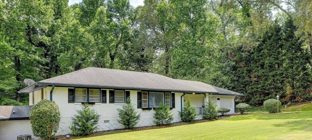 Charming Stone Mountain Retreat Near Nature Trails in Stone Mountain
