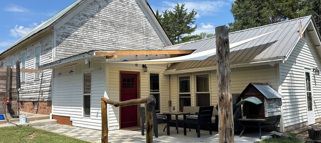Charming studio “Parsonage” behind an old country church in Riverton