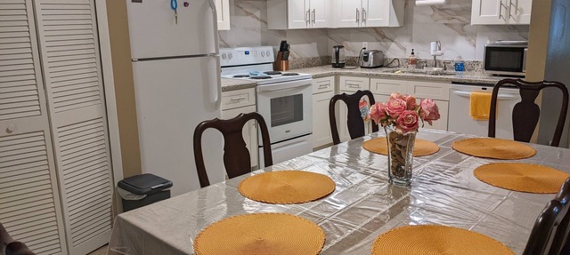 Charming Winter Park 3 Bedroom Villa with Pool in Winter Park