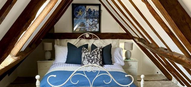 Chestnut Tree Cottage, 7 High Street in Ardingly