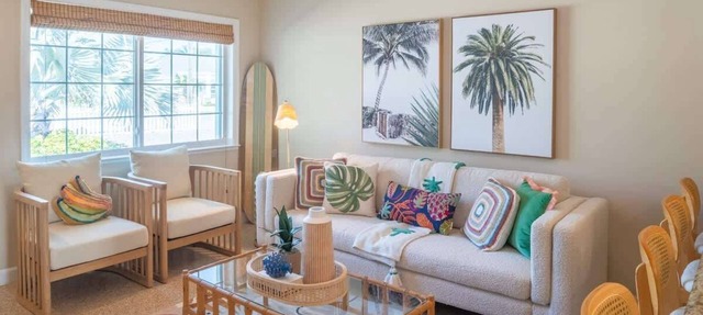 Chic Peaceful 3BD Cottage - Walk to Siesta! in Sarasota