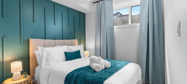 Classy | Stylish | 13 min to West Edmonton Mall in Edmonton