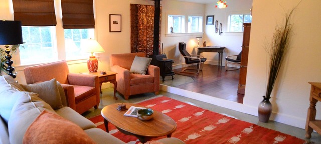 College District Art House - Patio - Walk to Downtown - Sleeps 5 in Silver City