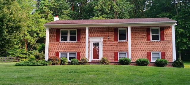 Comfortable Split Level with Hot Tub, High Speed Internet in Narvon