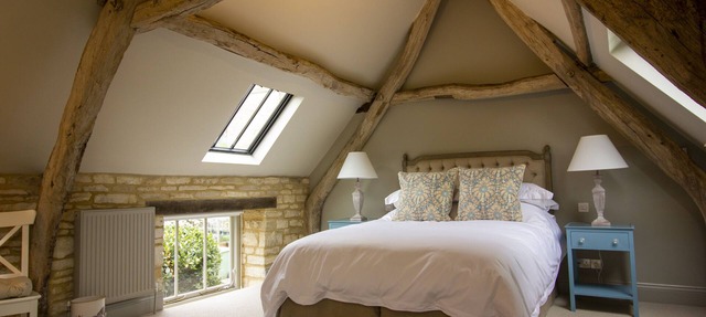Converted Luxury Barn - The Potting Shed - Grade II listed in Cirencester