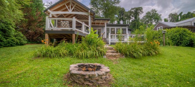 Copper Basin River House in McCaysville