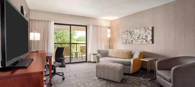 Courtyard by Marriott Springfield in Springfield