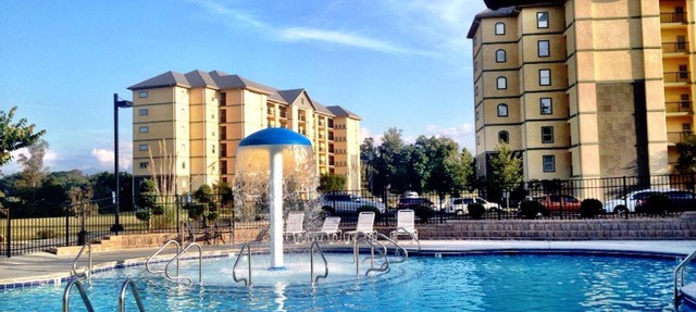 Cozy 2 Bedroom 2 Bathroom Condo In Heart Of Pigeon Forge in Pigeon Forge