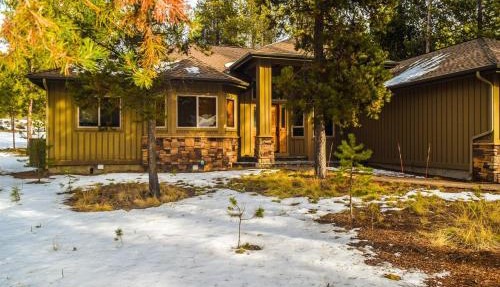 Cozy Cabin 5 mins to SHARC in Sunriver