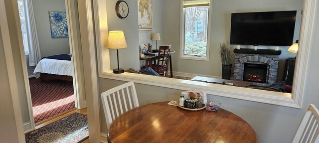 Cozy, Immaculate Golden Valley Retreat in Quiet, Central Neighborhood in Minneapolis