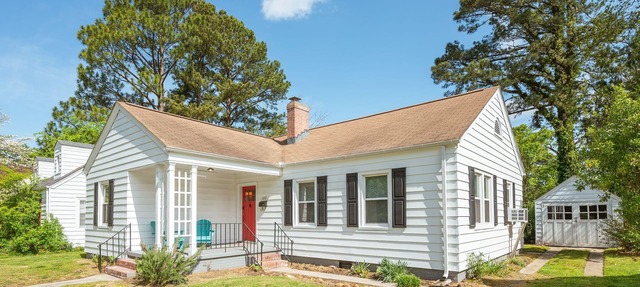 Cute Wythe Two Bedroom at Robinson Park in Hampton