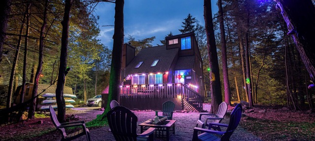Deer Trails Retreat Games Fire Pit Near Kalahari Pocono Camelback in Pocono Summit