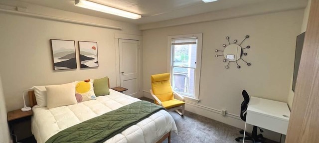 Deluxe Room, Queen Bed in Eugene