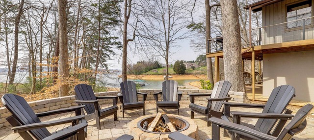 Dock, Deck + Views: Cherokee Lake Retreat! in Bean Station
