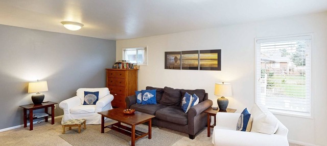 Dog-Friendly Home Close to the Beach in Cannon Beach