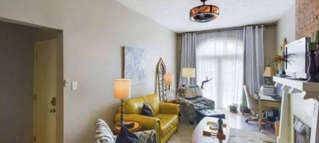 Downtown Wheeling Apartment with great river views in Wheeling
