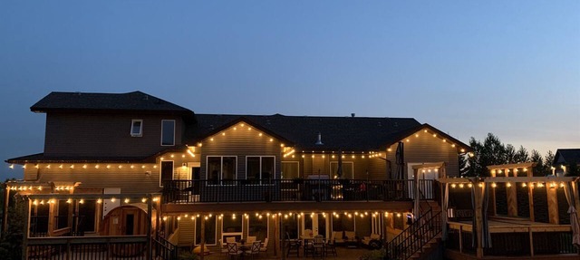 Dragonfly Inn, Loft & Walkout Suites. in SHERWOOD PARK