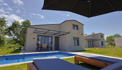 Dream Olympus Mare Seaside Pool Villas in Olympic Beach
