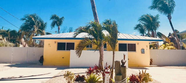 DUPLEX IN DUCK KEY, 2 Bedroom/2 Bath, W/Private 90' Dock, Trailer Storage in Duck Key