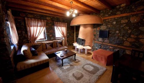Edelweis in Palaios Agios Athanasios
