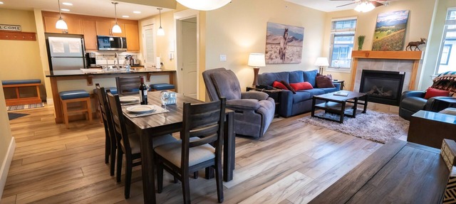 Front Corner at Base: 3 King Beds, Deck, Views in Winter Park