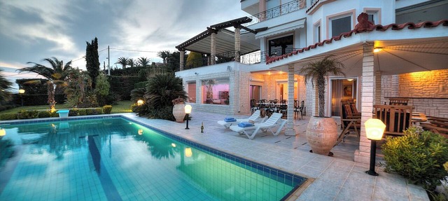 George Sea view Villa for an unforgettable, relaxing, private vacation. in Anavyssos