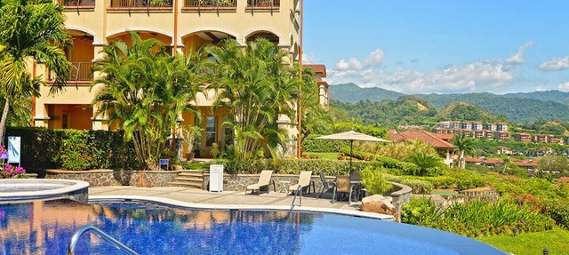 Ground Floor Luxury Condo, Spectacular Views, Close to Pool area. in Playa Herradura