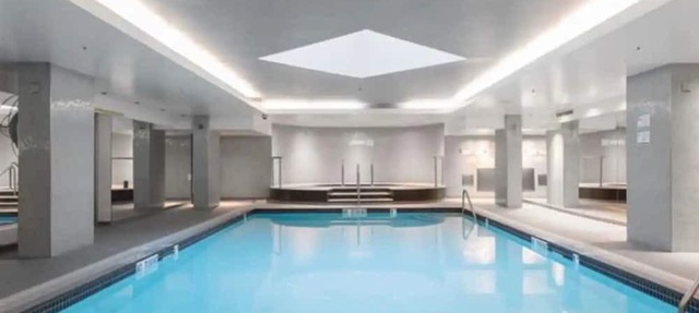 Harbour-view Apartment in Downtown in Vancouver