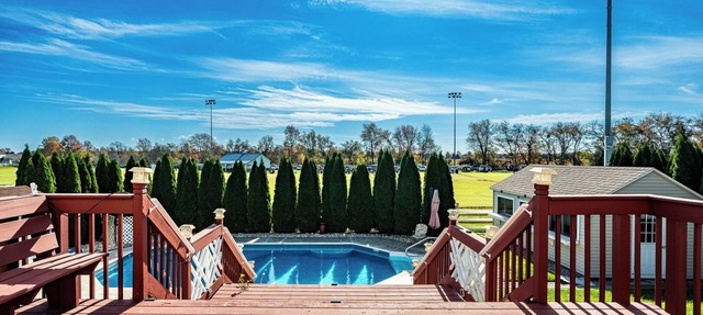Heated Pool Private Backyard Home Theater in Middletown