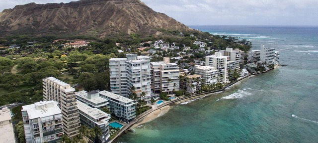 〽High Floor〰Ocean-View〰Queen-Bed〰Studio w/Kitchenette, Very Quiet Building in Honolulu