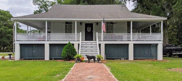 Historic "Cannon Ball" House Close to Cumberland ferry and historic down town. in St. Marys