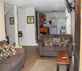 HISTORIC HILL APT2 (Downstairs) in Tuskegee