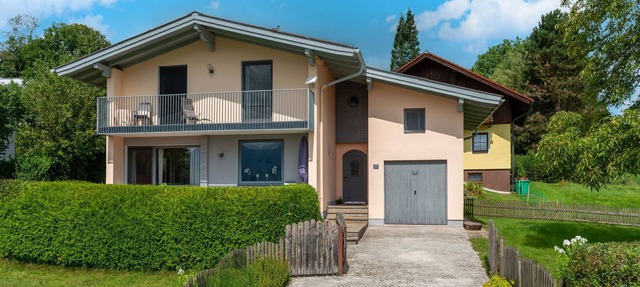 Holiday Home Attersee near Hiking Trails in Attersee