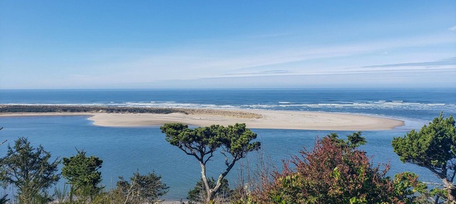 Immaculate home with breathtaking views of Netarts Bay and Ocean! in Netarts