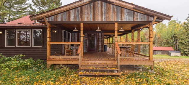 Kick back and relax at Grand View Lodge on Vermilion! in Cook