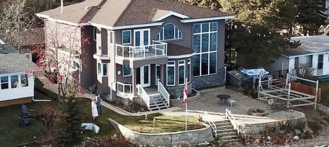 LAKEFRONT Villa On Grandview Beach: MIAMI VICE in Westerose