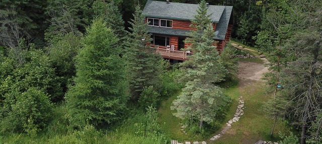 Lakeside Log Home with Pontoon & Game Room - Perfect for Families & Getaways! in Park Rapids