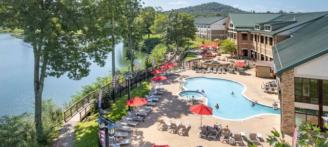 Lakeside Suite | Kitchenette | No Hidden Fees in Roanoke