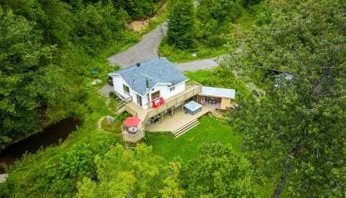 Le chaga (#CITQ 297627) in Sainte Brigitte de Laval