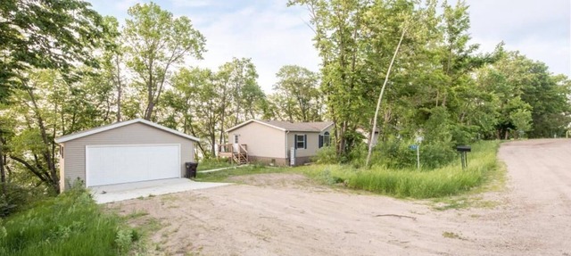 Little McDonald Lake, Perham! Sandy Beach, Kayaks, Paddle Boards, Beautiful View in Perham