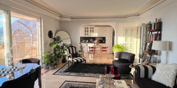 Lux , 2bedroom , inside complex in Alanya