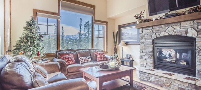 Luxurious Townhouse with Unrivaled Views Overlooking Winter Park Resort in Winter Park