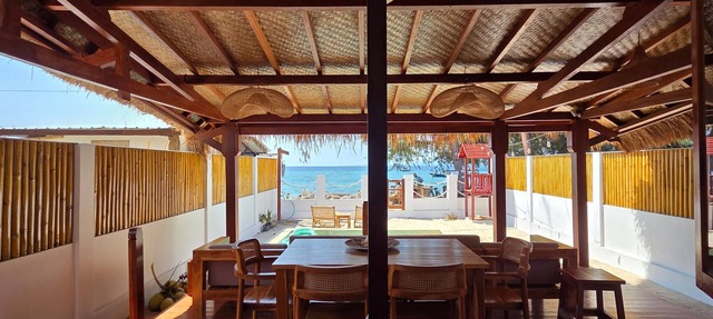 Luxury Villa on Gili Air - Breakfast & Private Beach & Stunning Views & Turtles in Gili Indah