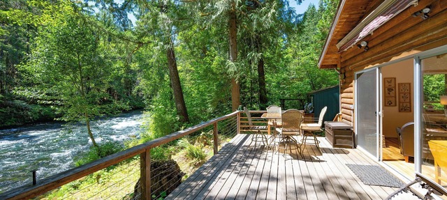 McKenzie Bridge River's Edge Retreat, a cozy cabin on over two acres in McKenzie Bridge