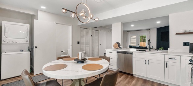 Modern Home mins from Truist Park in Smyrna