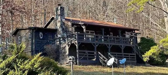 Mountain Magic Cabin, Moutan View/Private/3BR/2Bath/Pets Friendly. in Cabins