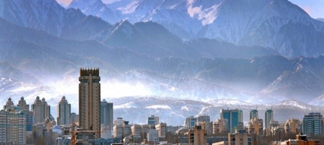 Mountain view enjoy in the middle of the life of Almaty in Medeu District